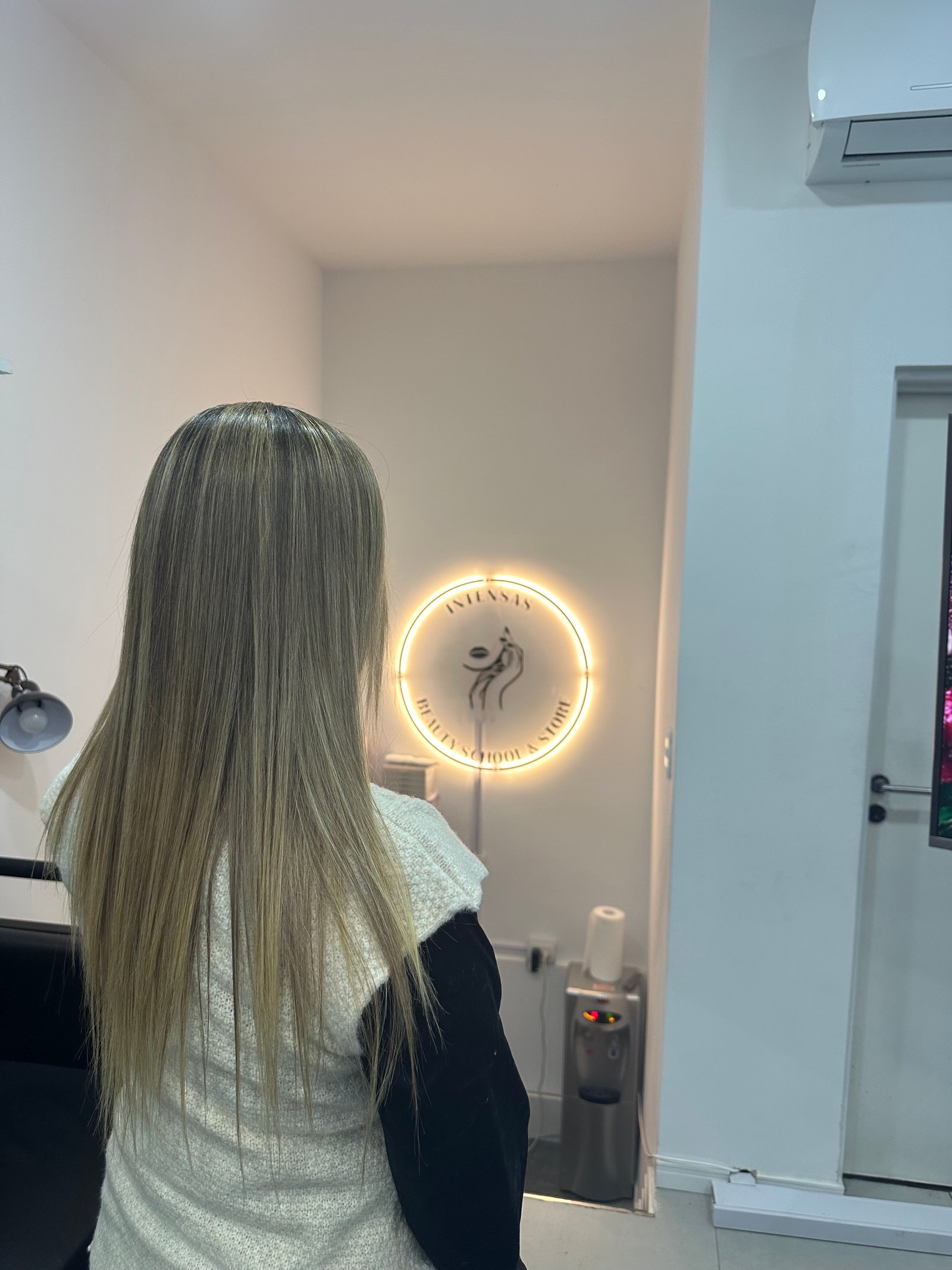 Portada de Peluqueria
